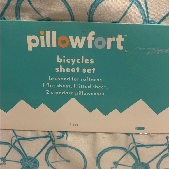Pillowfort Bicycles Sheet Set - Blue - Picture 4 of 6